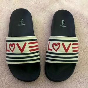 EV1 Women's Pool Slide